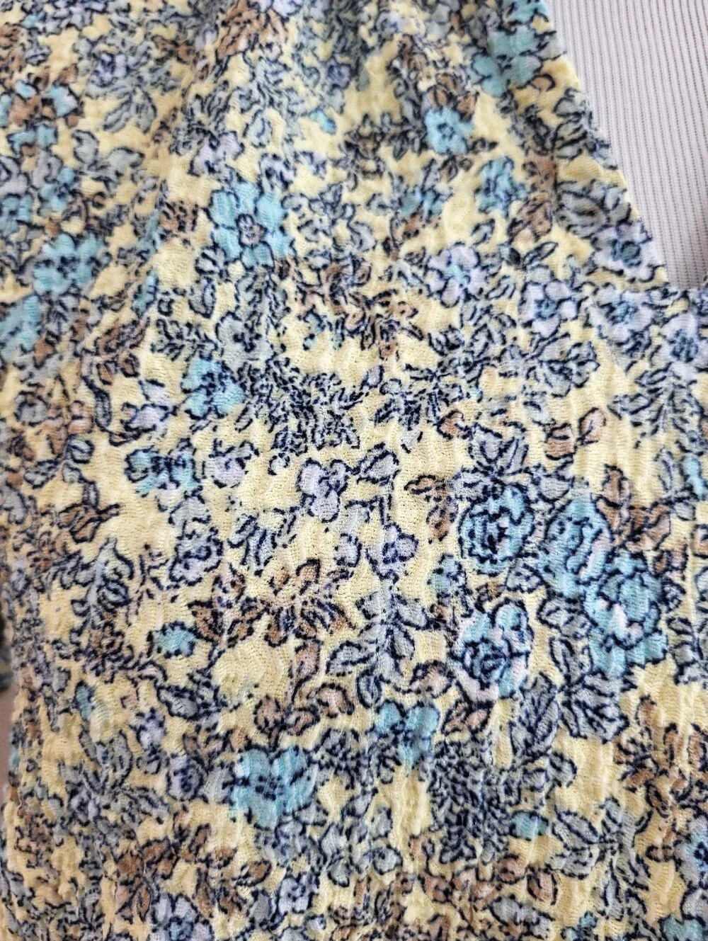 Loft Women's Peasant Floral Print Ruffle V-Neck Blouse Puff Sleeve‎ Size XS-Pet